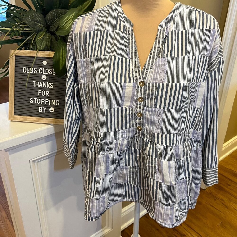 Anthropologie Maeve Women's Top Size XS Patchwork Gray White Tiered Blouse Peasa